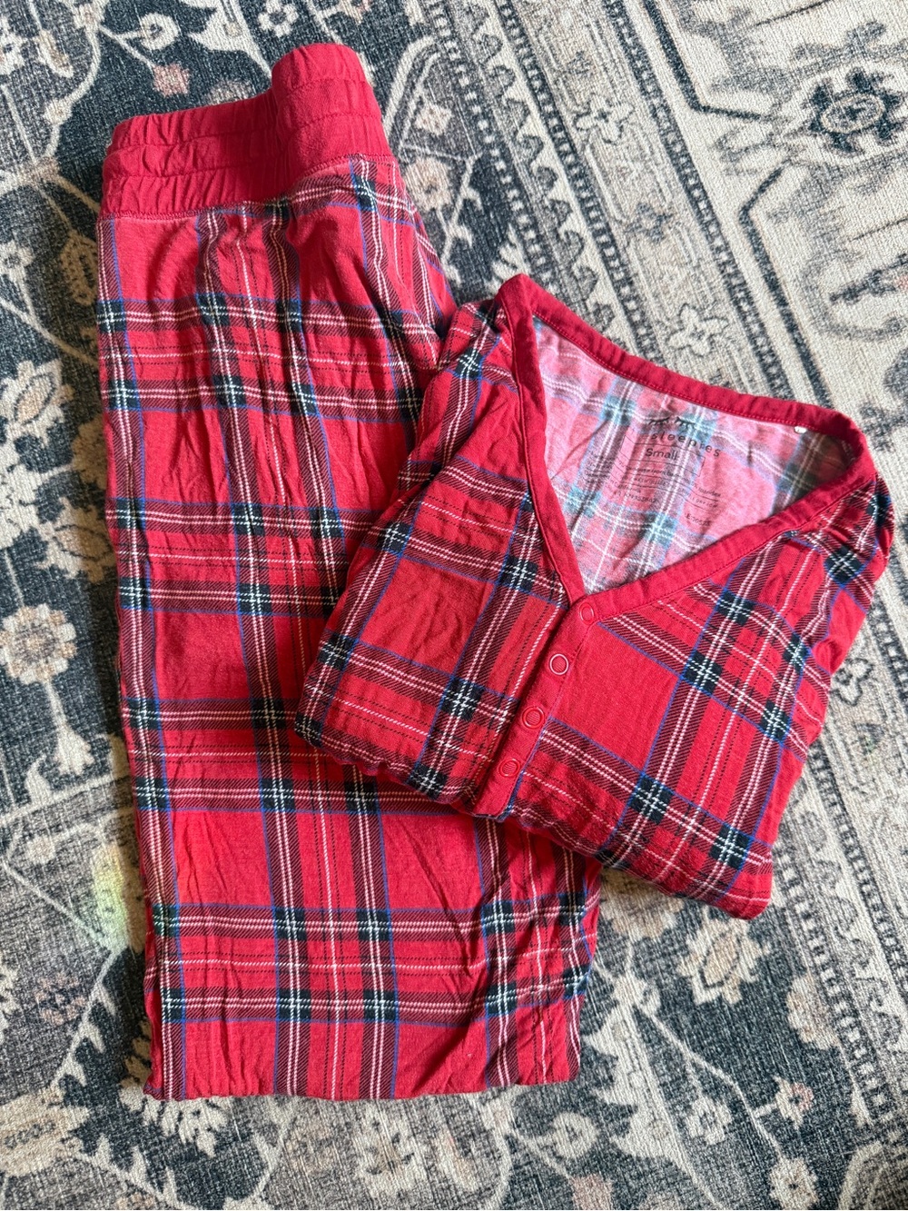 Women’s Red Plaid Pajama Set - Cozy Holiday Sleepwear